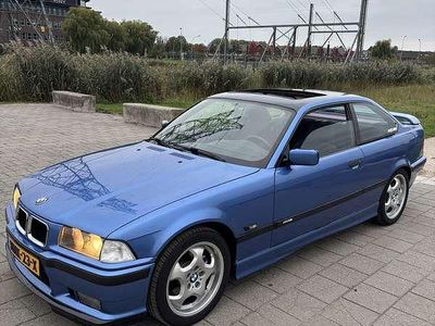 Blauw Occasion 1996 BMW 318 Coupé | € 8.250