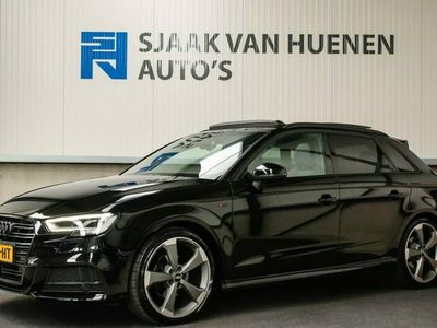 Navarra blue Occasion 2018 Audi A3 Sportback S-Line Hatchback | € 31.950