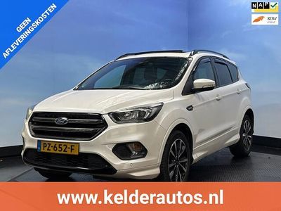 Wit Gebruikt 2017 Ford Kuga ST-Line SUV | € 15.450 (Eerlijke prijs)