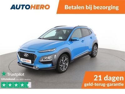 tweedehands Hyundai Kona 1.6 GDI HEV Fashion 142PK | HH93831 | Dealer Onderhouden | Navi | Half Leder | Apple/Android | Cruise | Parkeersensoren A | Climate | Lichtmetaal |