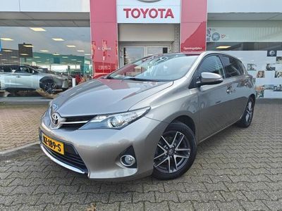 tweedehands Toyota Auris 1.6 Now | Trekhaak afneembaar | Parkeercamera | Cruise | Climate