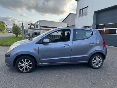Nissan Pixo