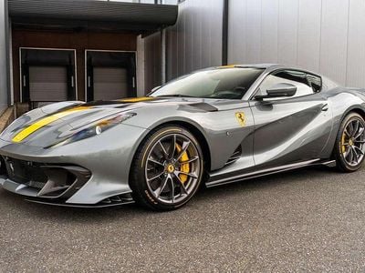 Nieuw Ferrari 812 829 PK (609 kW) 2025 Grijs Coupé