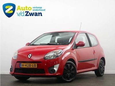 Rood Occasion 2008 Renault Twingo Dynamique Hatchback | € 2.000 (Goede deal)