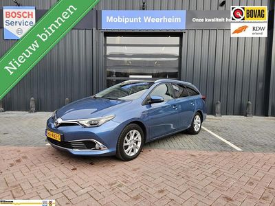 Blauw Occasion 2015 Toyota Auris Hybrid Hatchback | € 13.950 (Eerlijke prijs)