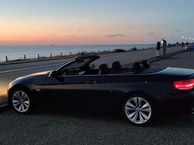 tweedehands BMW 320 Cabriolet i E93 High Executive Monaco Blue Leer