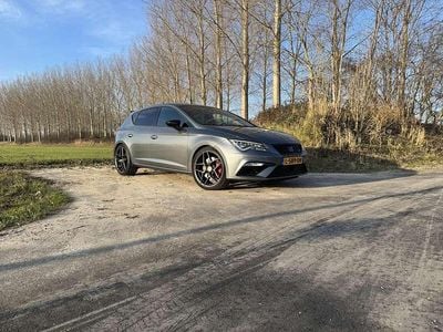 Occasion Seat Leon CUPRA 301 PK (221 kW) 2018 Grijs Hatchback