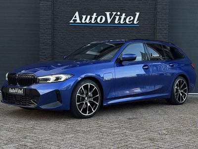 Blauw Gebruikt 2022 BMW 330e M Sport Stationwagen | € 35.945 (Eerlijke prijs)