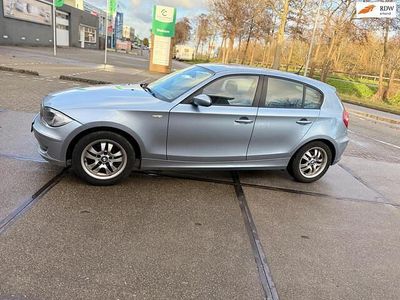 Blauw Gebruikt 2009 BMW 116 Hatchback | € 3.450 (Eerlijke prijs)