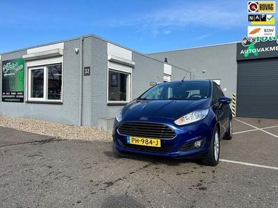 Occasion Ford Fiesta Titanium 101 PK (74 kW) 2017 Blauw (metallic) Hatchback