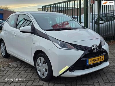 Wit Occasion 2016 Toyota Aygo Hatchback | € 6.499 (Eerlijke prijs)