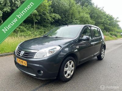 Occasion Dacia Sandero 75 PK (55 kW) 2009 Grijs Hatchback
