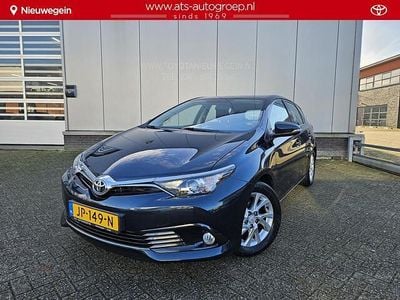 Grijs Gebruikt 2016 Toyota Auris Hatchback | € 14.500 (Eerlijke prijs)