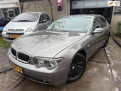 Grijs Gebruikt 2003 BMW 735 Sedan | € 3.999
