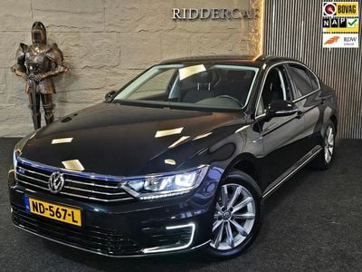 Zwart Gebruikt 2016 VW Passat GTE Sedan | € 12.499 (Super prijs)