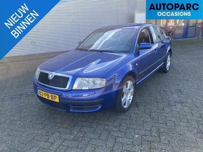 tweedehands Skoda Superb 2.0 Classic AIRCO, CRUISE CONTROL, NETTE AUTO EN EEN TREKHAAK.