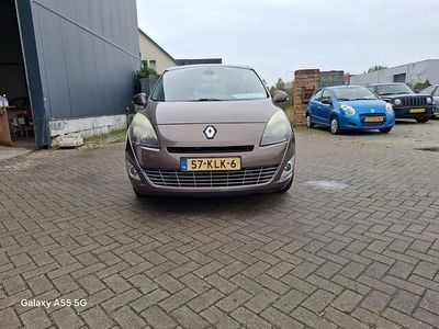 Bruin Occasion 2010 Renault Grand Scénic III Dynamique MPV | € 3.999 (Eerlijke prijs)