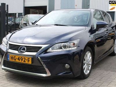 Lexus CT200h