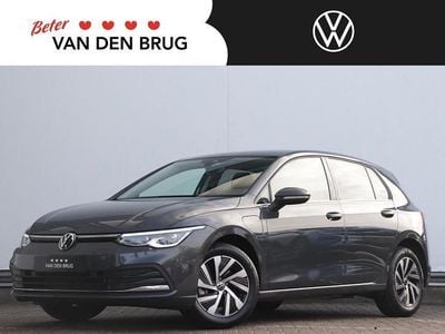 Occasion 2022 VW e-Golf Style Hatchback | € 27.900 (Eerlijke prijs)