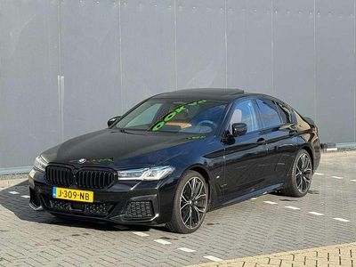 Zwart Gebruikt 2020 BMW 530e Executive Sedan | € 39.500