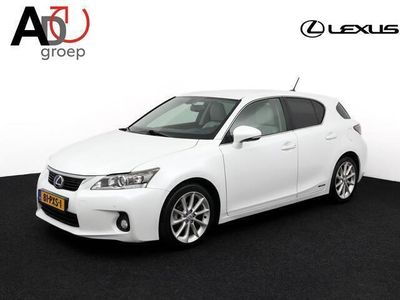 Lexus CT200h