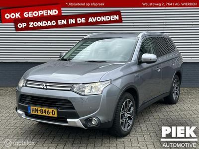 tweedehands Mitsubishi Outlander 2.0 PHEV instyle+ TREKHAAK, SCHUIFDAK