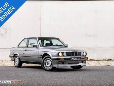 Zilver Occasion 1988 BMW 318 Coupé | € 25.950