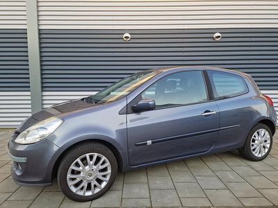 Blauw Occasion 2008 Renault Clio II Dynamique Hatchback | € 2.999 (Iets duurder)
