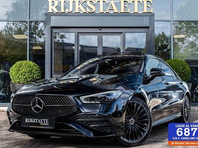 Zwart Gebruikt 2023 Mercedes CLA250e AMG Sedan | € 41.900 (Eerlijke prijs)