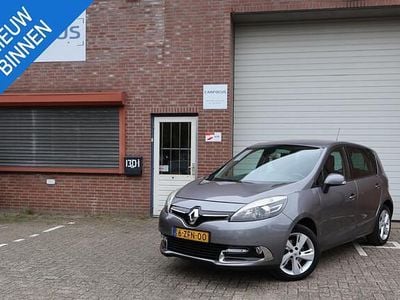 Grijs Gebruikt 2014 Renault Scénic III MPV | € 7.999 (Iets duurder)