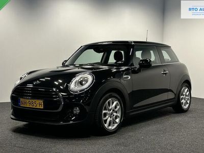 tweedehands Mini Cooper 1.5Serious Business