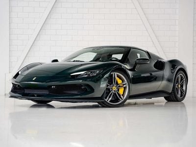 Groen Gebruikt 2024 Ferrari 296 Coupé | € 329.900