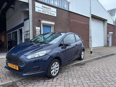 Blauw (metallic) Occasion 2016 Ford Fiesta Titanium Sedan | € 3.749