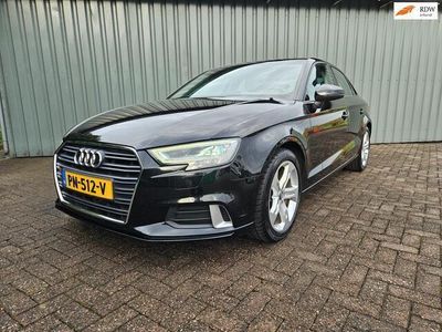 Zwart Gebruikt 2017 Audi A3 Sport Sedan | € 12.499 (Eerlijke prijs)