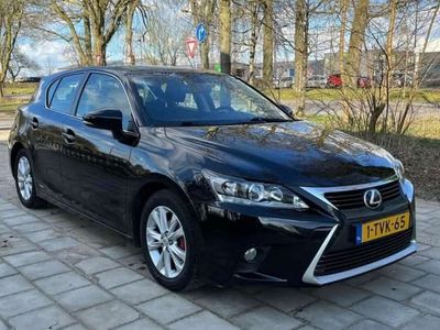 Lexus CT200h