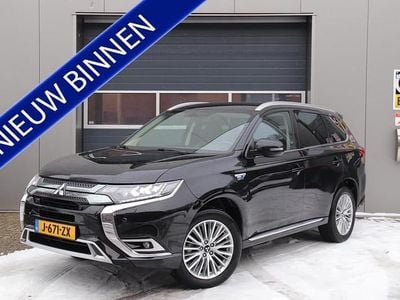 Zwart Occasion 2020 Mitsubishi Outlander Intense SUV | € 20.995 (Goede deal)