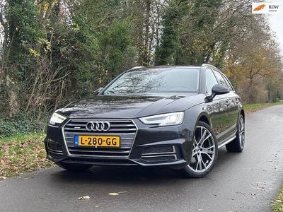 Zwart Gebruikt 2018 Audi A4 Black Edition Stationwagen | € 14.750 (Goede deal)