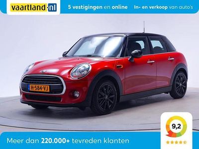 Rood Gebruikt 2015 Mini Cooper Business Hatchback | € 12.409 (Super prijs)