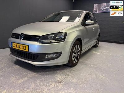 Grijs Gebruikt 2014 VW Polo Hatchback | € 6.999 (Eerlijke prijs)
