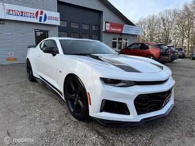 Wit (metallic) Occasion 2017 Chevrolet Camaro Coupé | € 30.950