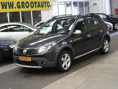 Grijs Gebruikt 2010 Dacia Sandero Stepway Hatchback | € 2.744 (Eerlijke prijs)