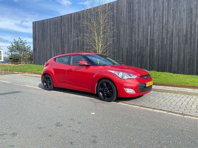 tweedehands Hyundai Veloster 1.6 GDI i-Motion - Automaat