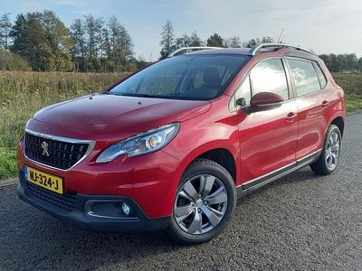 Rood Gebruikt 2017 Peugeot 2008 Active SUV | € 12.450 (Eerlijke prijs)
