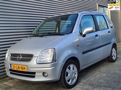 Grijs Occasion 2003 Opel Agila Elegance Hatchback | € 1.595 (Eerlijke prijs)