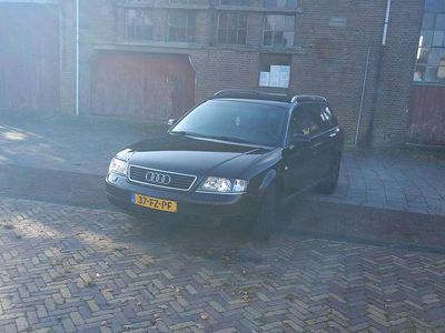 Zwart Gebruikt 2000 Audi A6 Stationwagen | € 2.500 (Iets duurder)
