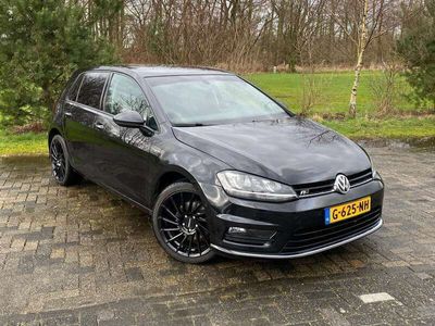 tweedehands VW Golf 1.4 TSI ACT Highline R-line