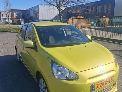 Occasion Mitsubishi Space Star 71 PK (52 kW) 2015 Geel Hatchback