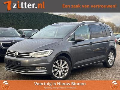Grijs Occasion 2017 VW Touran Highline MPV | € 21.400 (Eerlijke prijs)