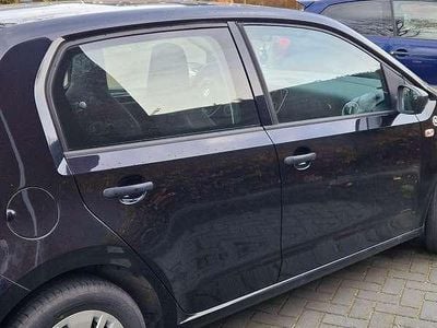 Zwart Gebruikt 2014 VW up! Hatchback | € 3.900 (Eerlijke prijs)