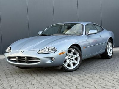 Blauw Gebruikt 1998 Jaguar XK8 Coupé | € 24.990 (Eerlijke prijs)